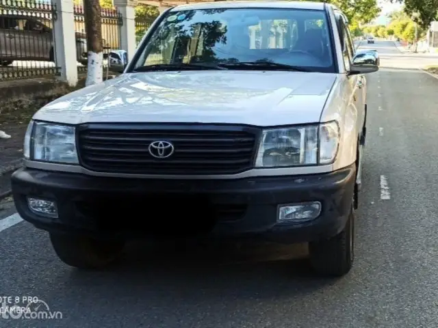 Toyota Land Cruiser 2000