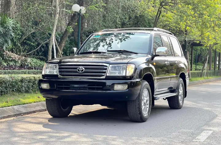 Toyota Land Cruiser 2004