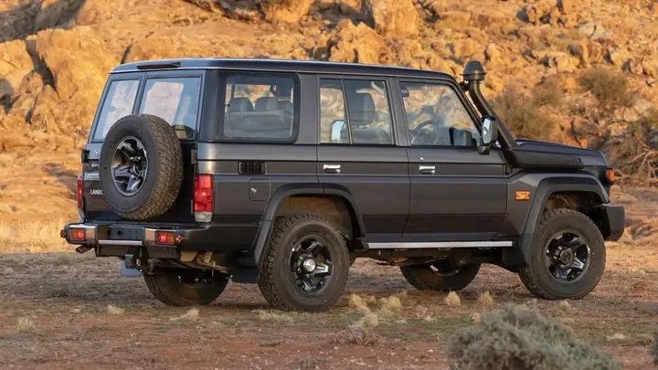 Toyota Land Cruiser Lc70