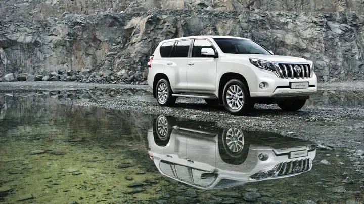 Toyota Land Cruiser Wallpaper