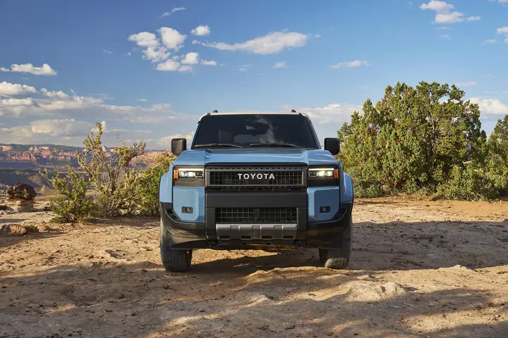 Toyota Land Cruiser Wallpaper