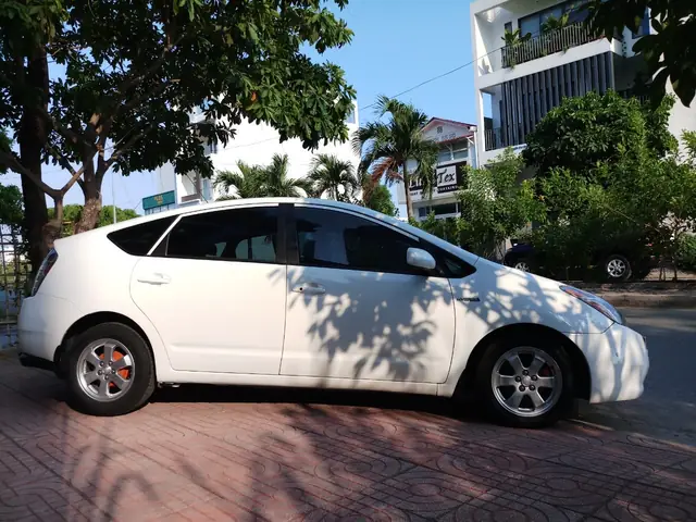 Toyota Prius Giá Tại Việt Nam