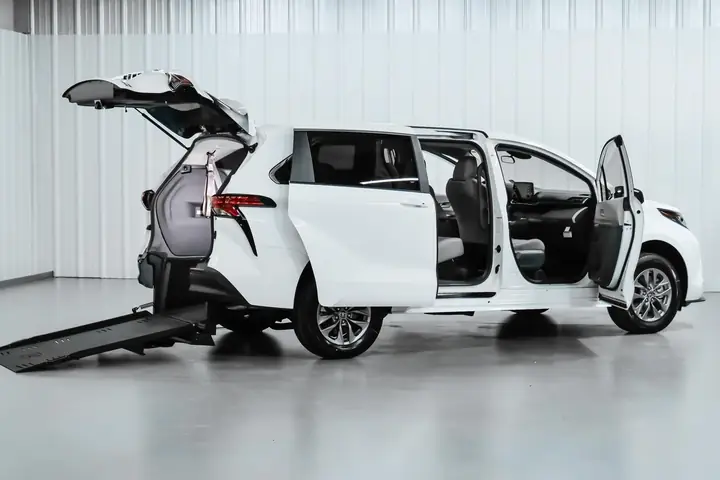 Toyota Sienna Wheelchair Accessible