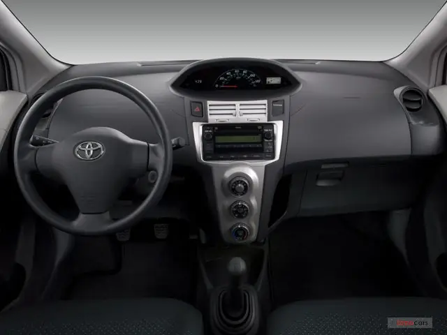 Toyota Yaris 2008 Interior