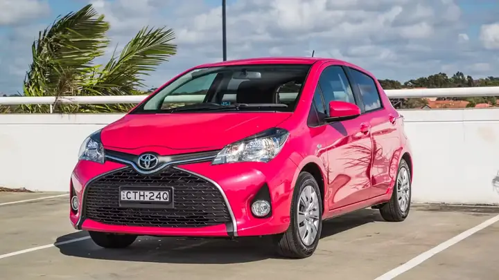 Toyota Yaris 2015 Review