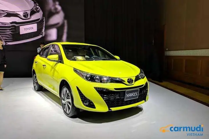 Toyota Yaris 2018 Giá