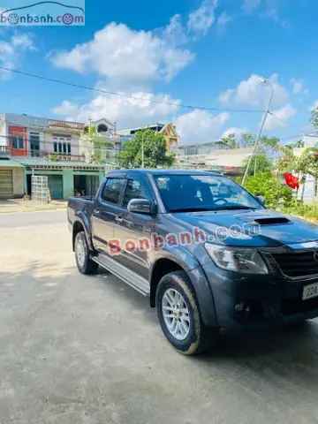 Xe Bán Tải Toyota Hilux 2014