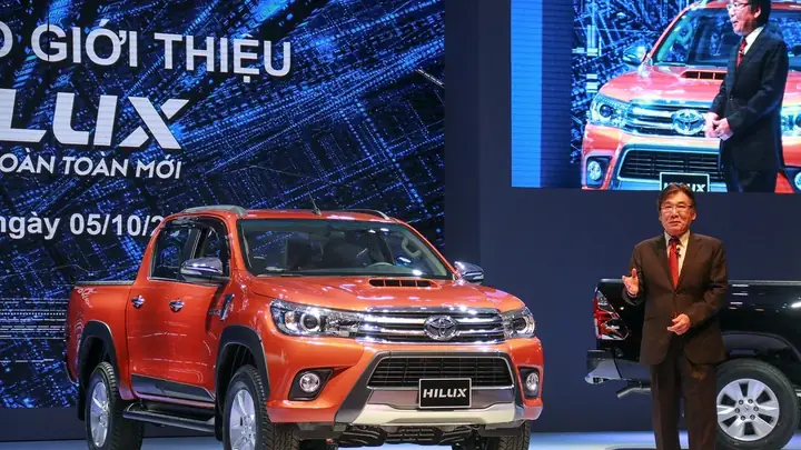 Xe Bán Tải Toyota Hilux 2016