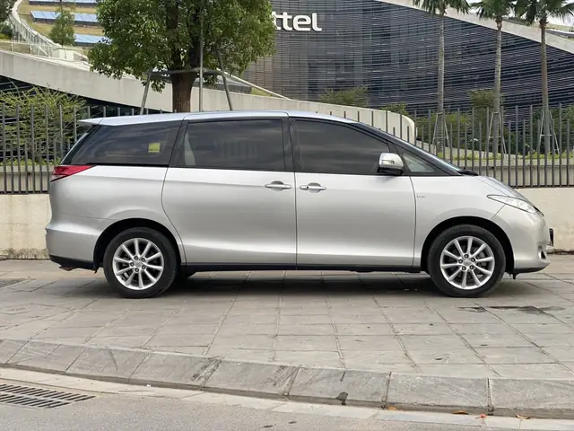 Xe Đầu Đạn Toyota