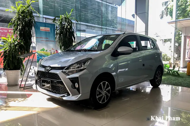 Xe Oto Toyota 2020