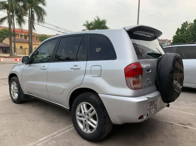 Xe Oto Toyota Rav4