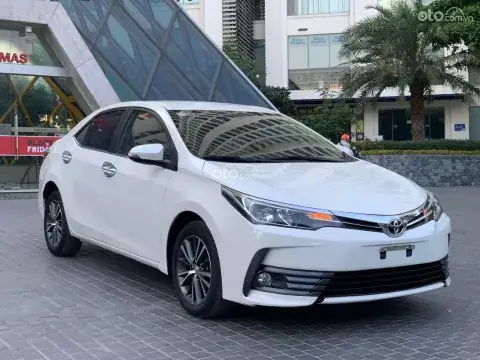 Xe Toyota Altis 2018