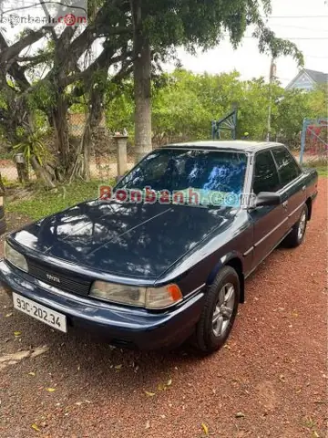 Xe Toyota Camry 1990