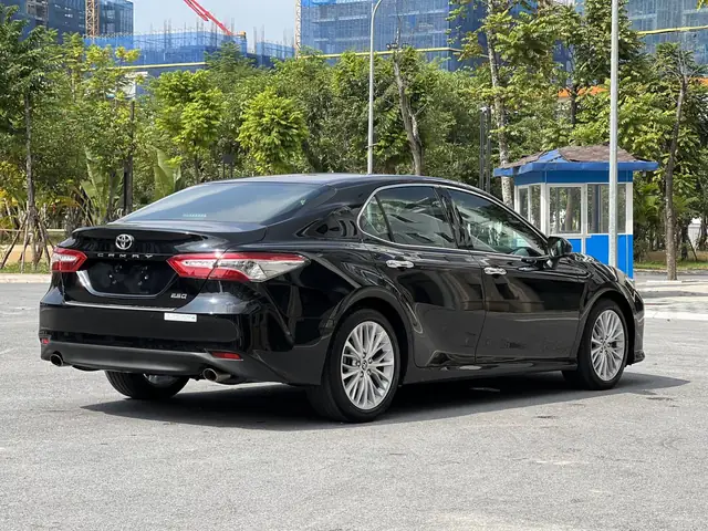Xe Toyota Camry 2020