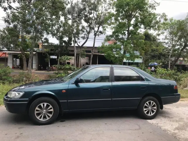 Xe Toyota Camry Cũ