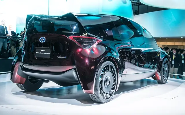 Xe Toyota Đĩa Bay