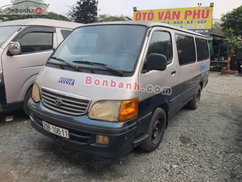 Xe Toyota Hiace 2001