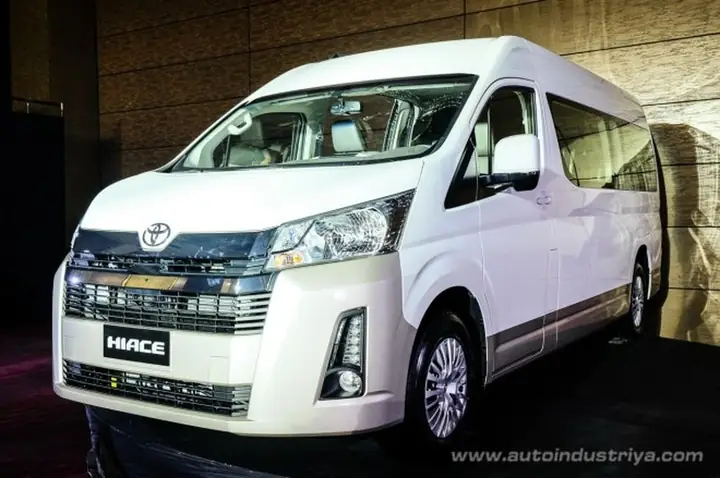 Xe Toyota Hiace 2019