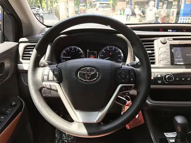 Xe Toyota Highlander 2018