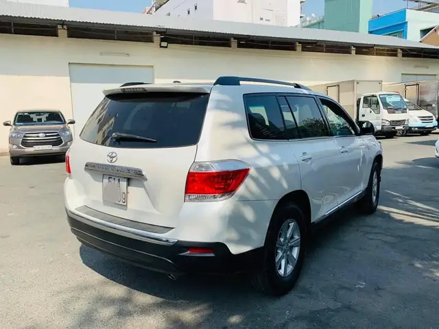 Xe Toyota Highlander Cũ