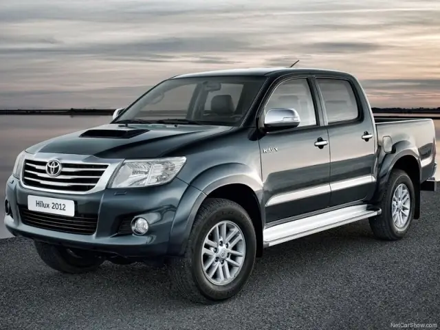 Xe Toyota Hilux 2012