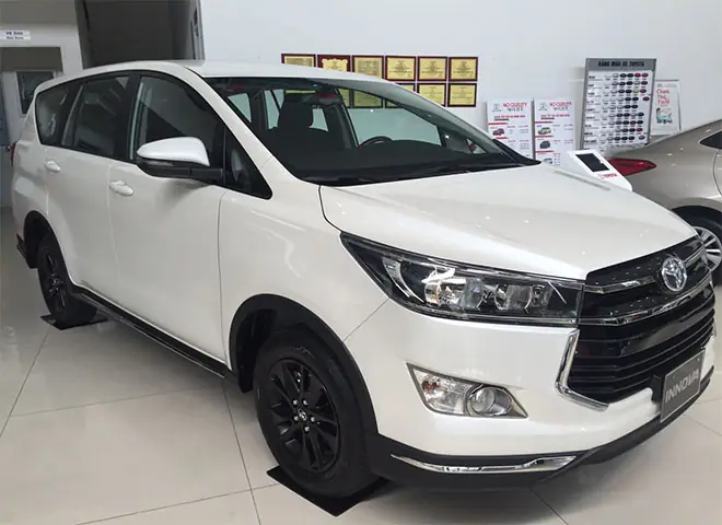 Xe Toyota Innova 2019