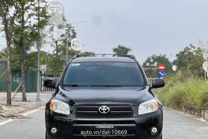 Xe Toyota Rav4 Cũ