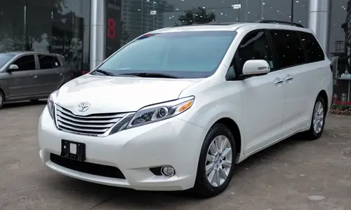 Xe Toyota Sienna 2016