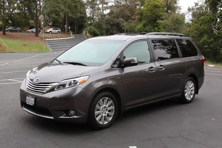 Xe Toyota Sienna 2016 Xe Toyota Sienna 2016