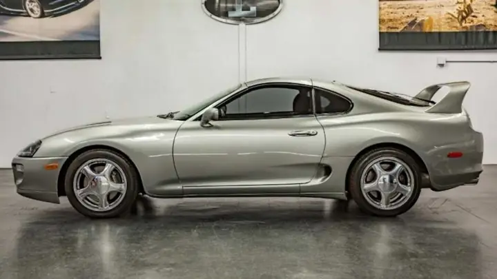 Xe Toyota Supra Cũ