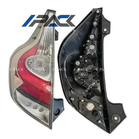 2015 Toyota Prius C Tail Light
