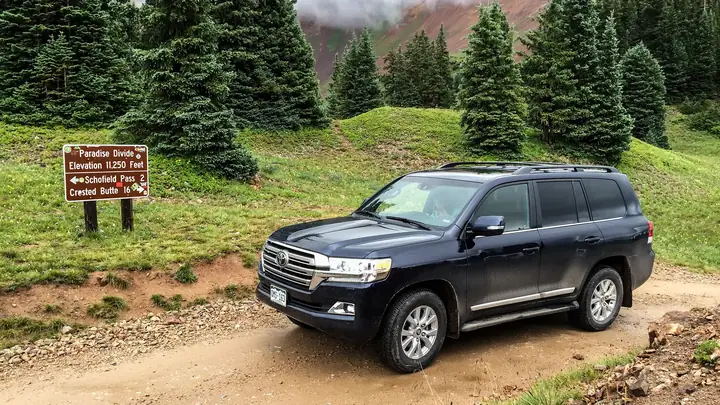 2016 Toyota Land Cruiser Off Road