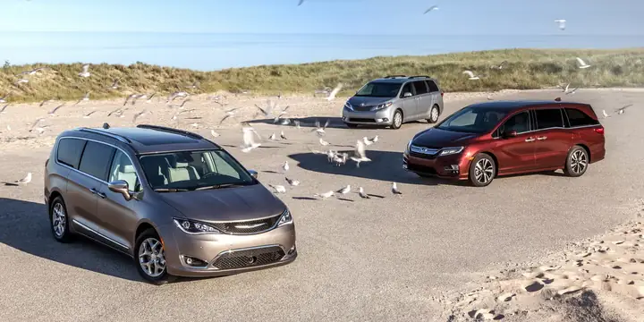 2017 Toyota Sienna Vs 2017 Honda Odyssey