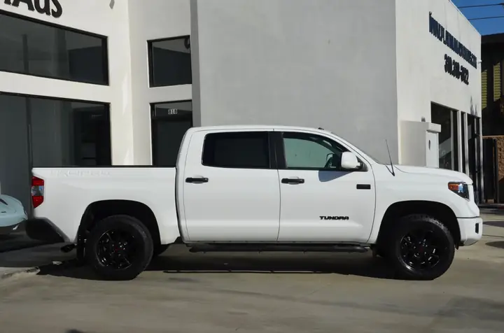 2017 Toyota Tundra Trd Pro 5.7 L V8