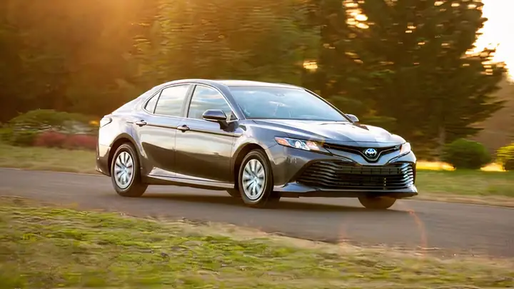 2018 Toyota Camry Hybrid Le Real World Mpg