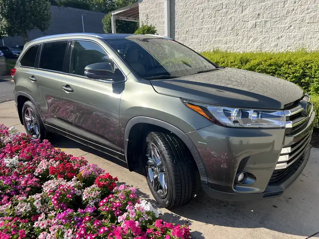 2018 Toyota Highlander Limited Platinum Price
