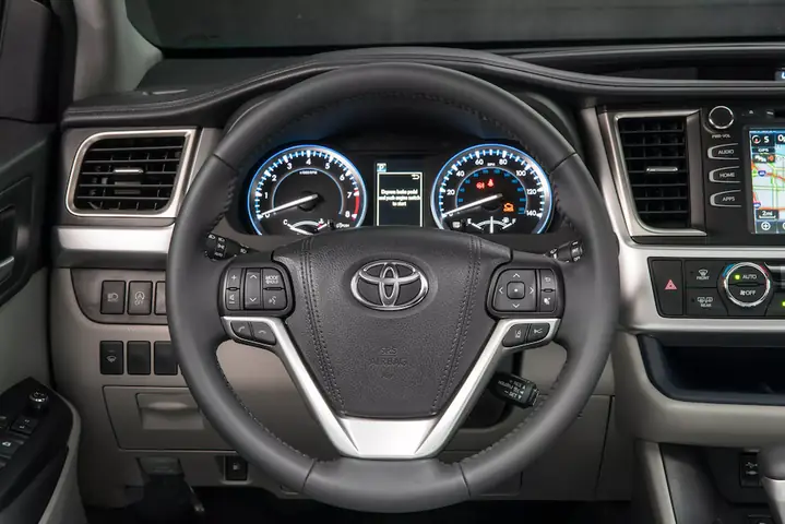 2019 Toyota Highlander Adaptive Cruise Control