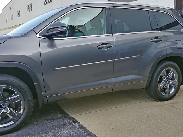 2019 Toyota Highlander Body Side Molding