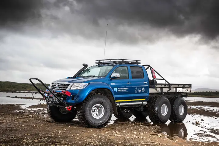 Arctic Trucks Toyota Hilux At44 6x6
