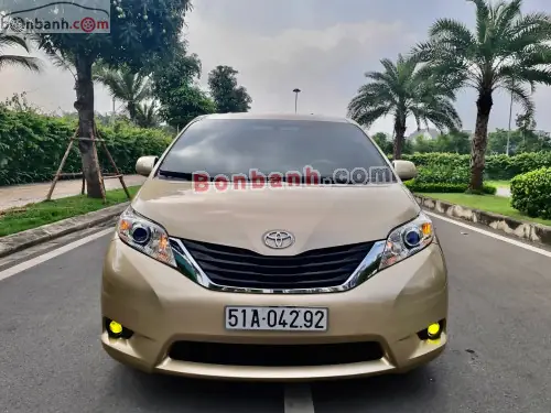 Bán Ô Tô Toyota Sienna 2010