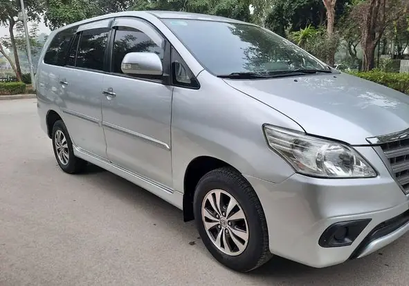 Ban Toyota Innova 2.0 E Doi 2015 Mau Xam Ban Toyota Innova 2.0 E Doi 2015 Mau Xam