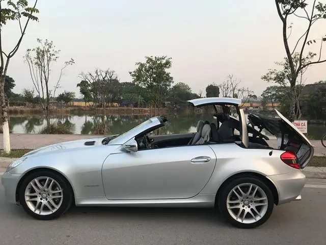 Bán Toyota Mui Trần Đời 200 Bán Toyota Mui Trần Đời 200