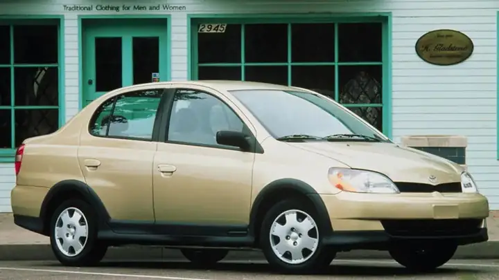 Bán Toyota Mui Trần Đời 2000 Bán Toyota Mui Trần Đời 2000
