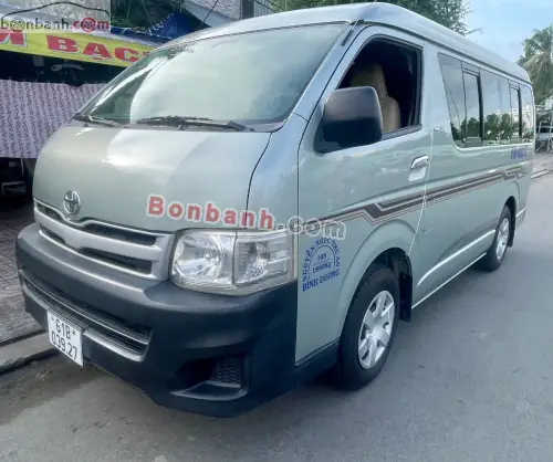 Ban Xe 16 Cho Toyota Hiace 2011