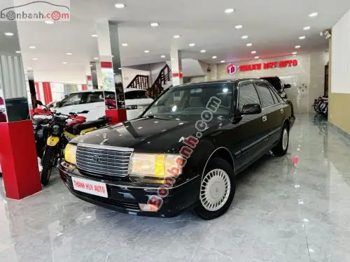 Bán Xe Ô Tô Toyota Crown