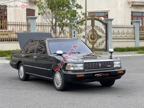 Bán Xe Ô Tô Toyota Crown