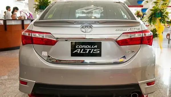 Bán Xe Toyota Corolla Đời 2015