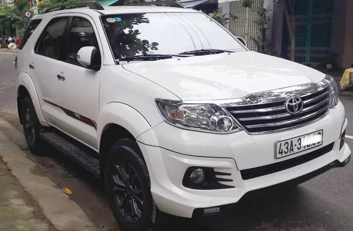 Bán Xe Toyota Fortuner 7 Chổ
