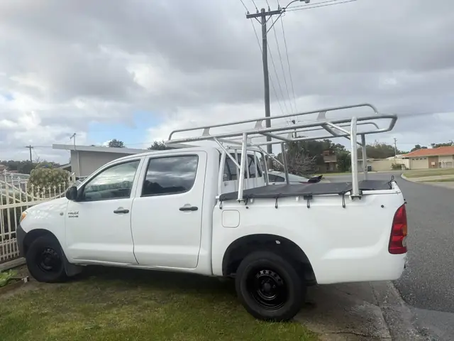 Ban Xe Toyota Hilux Doi 2007