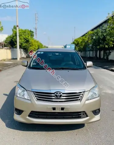 Bán Xe Toyota Innova 2.0 E 2013